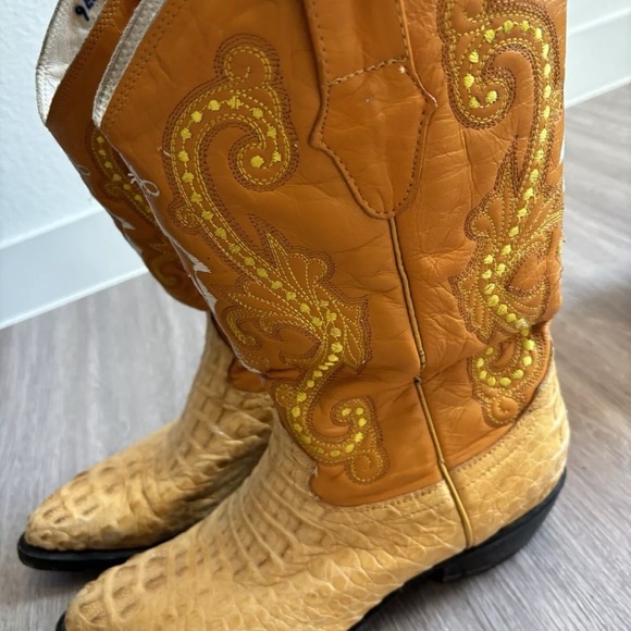 Max Leather Butter Soft Custom Buttercup Cowboy Boot Men's 9 EE Embroidered - Picture 9 of 13